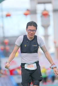 BIB: 5478
                            <button type="button" onclick="openModal(21764868)" class="btn btn-primary btn-sm float-right btn-popup" data-toggle="modal" data-target=".modal-high-quality">
                        <i class="fas fa-shopping-cart"></i> Add to Cart
                    </button>
                                            <button type="button" onclick="isThisMe(21764868, true)" class="btn btn-success btn-sm float-right btn-popup btn-isme hidden" data-toggle="tooltip" data-placement="bottom" title="นี่คือรูปของคุณใช่ไหม คลิกที่นี่เพื่อเอาเข้าอัลบั้ม">
                        <i class="fas fa-plus"></i> Add to album
                    </button>
                    <button type="button" onclick="isThisMe(21764868, false)" class="btn btn-warning btn-sm float-right btn-popup btn-isnotme hidden">
                        <i class="fas fa-ban"></i> Remove from album
                    </button>